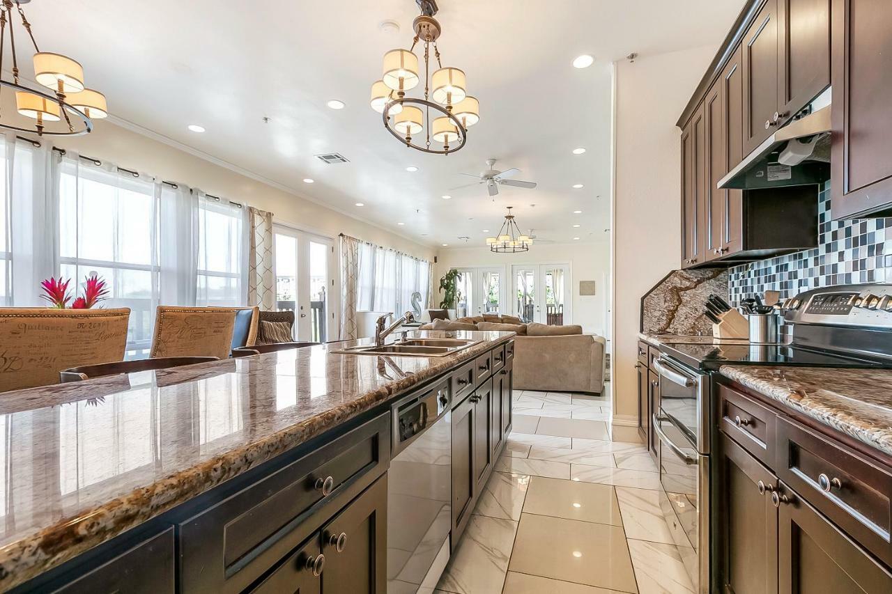 Spacious 4bd Luxury Penthouse With Balcony * New Orleans